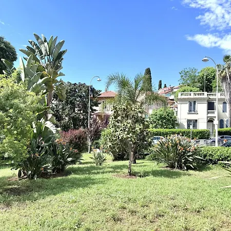 Cc G Le Jardin Du Mont Rabeau Apartment *